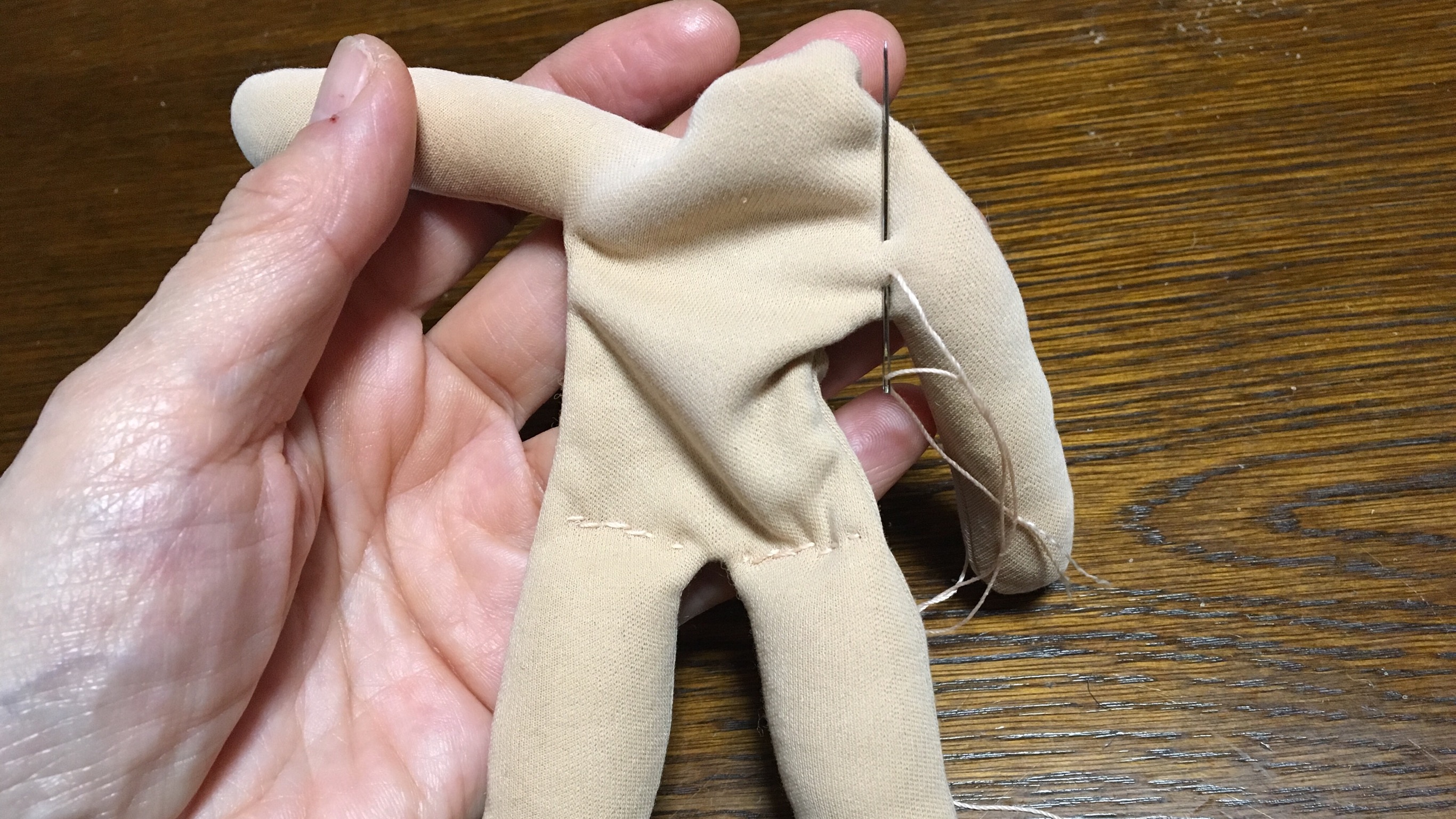 小さな着せ替え人形の作り方 お子さんに手作りしてみませんか つれづれリメイク日和