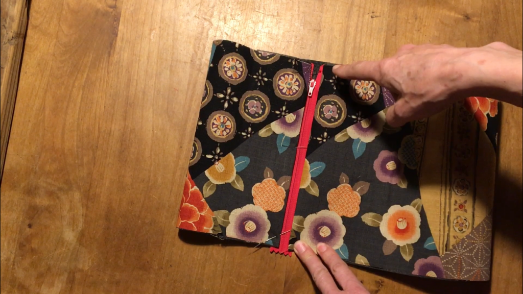かんたん長財布の作り方 一枚の布を折るだけ小銭入れもカード入れ付 つれづれリメイク日和