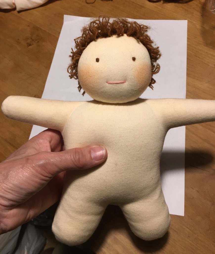 幼い子供のためのはじめてのお人形 簡単な作り方です つれづれリメイク日和